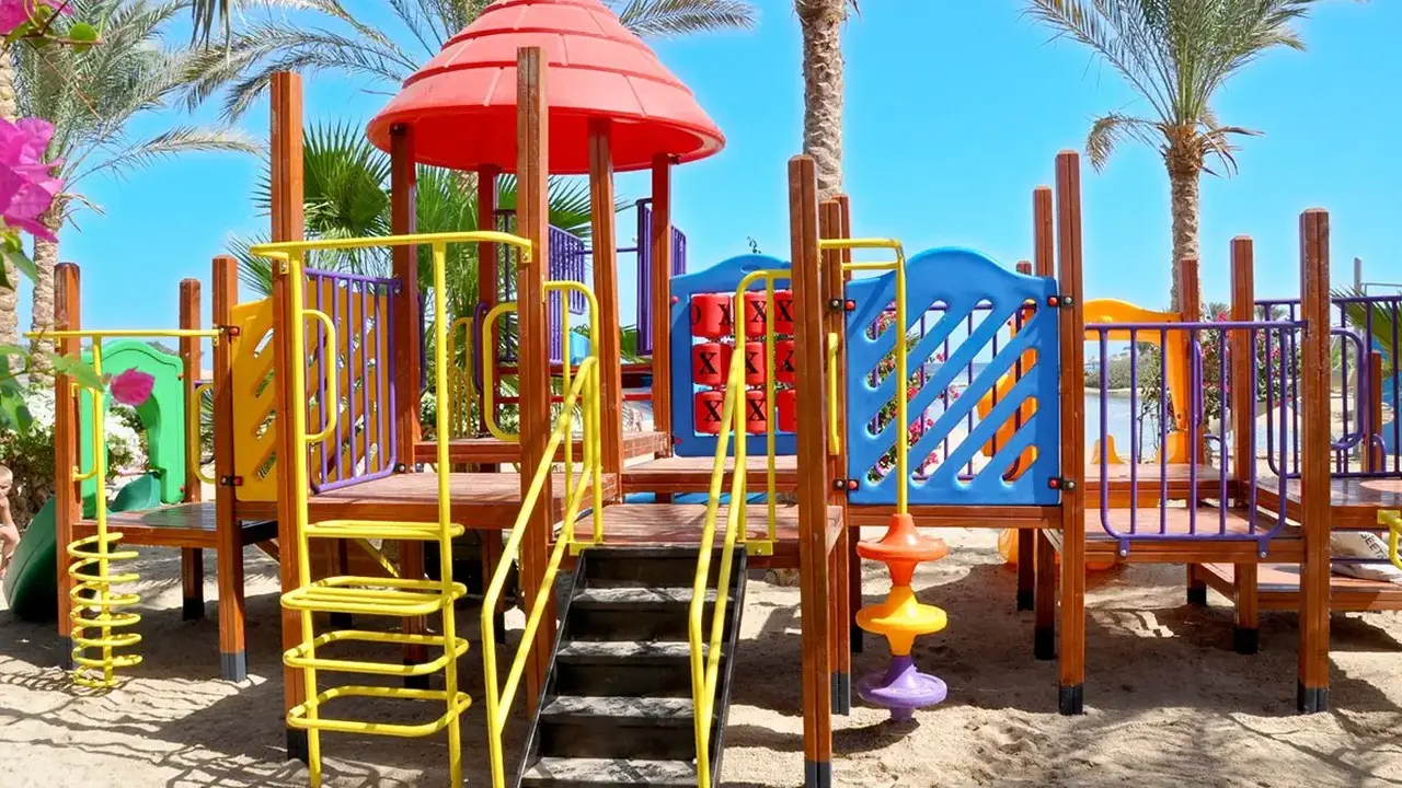 Brayka Bay Resort