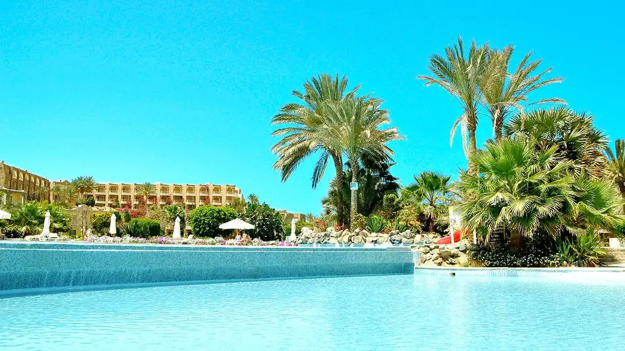 Brayka Bay Resort