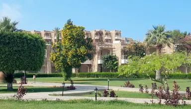 Brayka Bay Resort