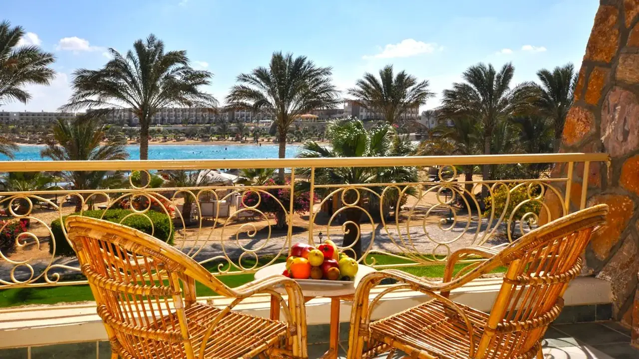 Brayka Bay Resort