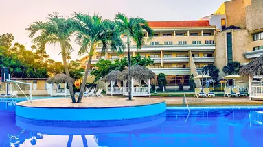 Breezes Bella Costa