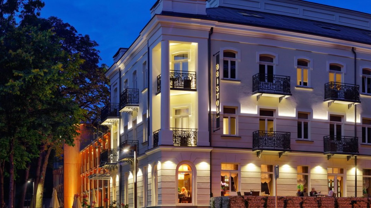Bristol Art & Medical SPA