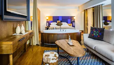 Bristol Tradition & Luxury