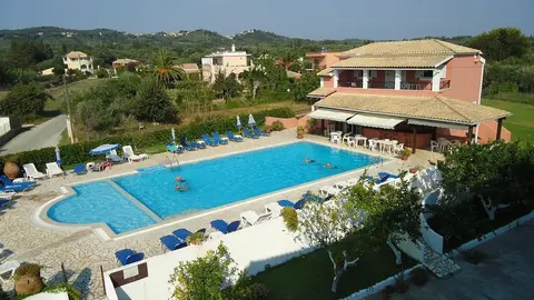 Hotel Bruskos