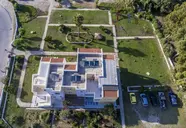 Byron Apartments