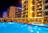 C Central Resort The Palm