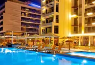 C Central Resort The Palm