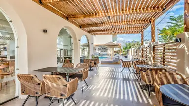 Cabana Blu Hotel & Suites