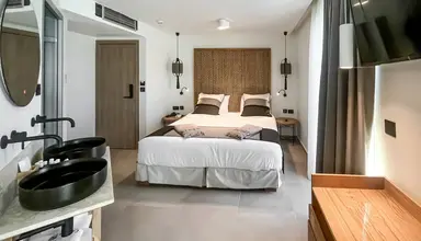 Cabana Blu Hotel & Suites