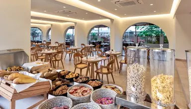 Cabana Blu Hotel & Suites