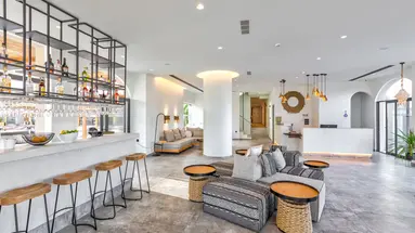 Cabana Blu Hotel & Suites