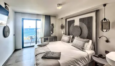 Cabana Blu Hotel & Suites
