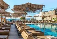 Cabana Blu & Suites