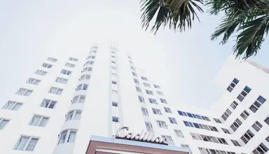 Cadillac Beach Club