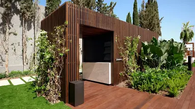 Caja by Maxx Royal