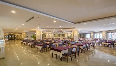 Calido Maris Resort