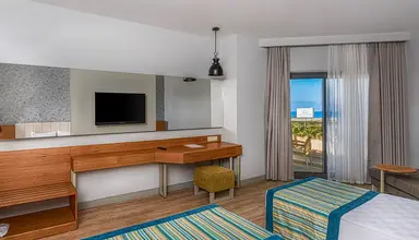 Calido Maris Resort