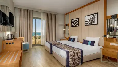 Calido Maris Resort