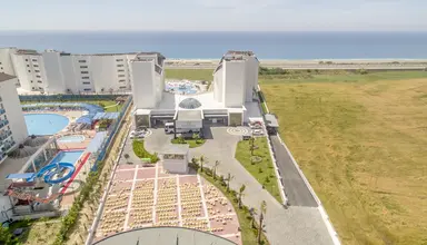 Calido Maris Resort