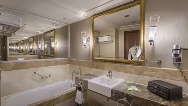 Calista Luxury