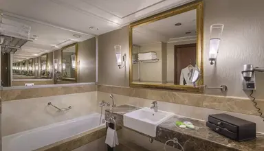 Calista Luxury