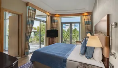 Calista Luxury