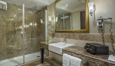 Calista Luxury