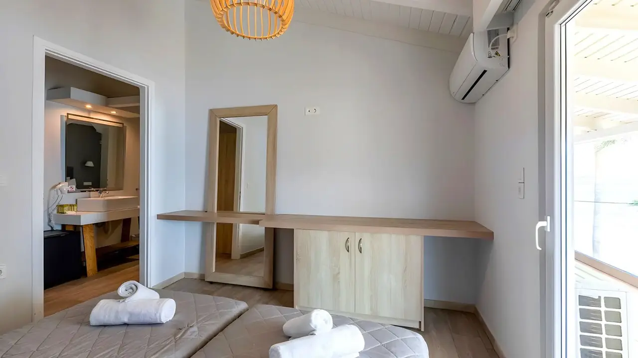 Cameo Beach Resort