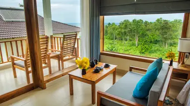 Camia Resort & Spa