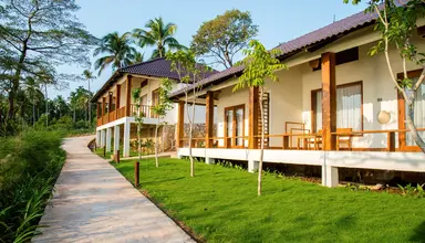Camia Resort & Spa