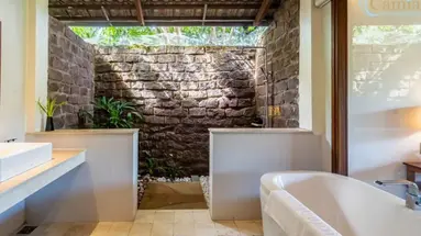Camia Resort & Spa