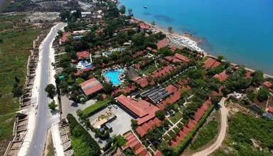 Can Garden Beach