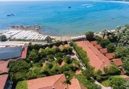 Can Garden Beach