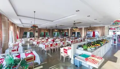 Can Garden Beach
