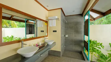 Canareef Resort