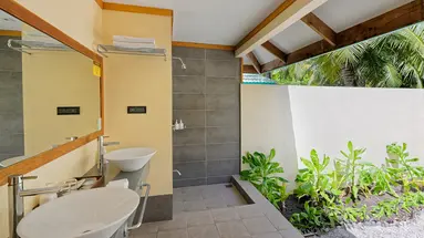 Canareef Resort