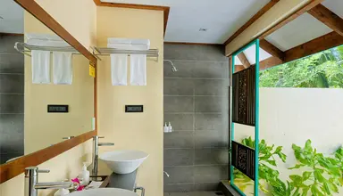 Canareef Resort