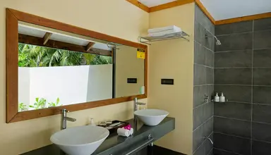 Canareef Resort