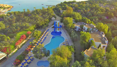 Cande Onura Holiday Village