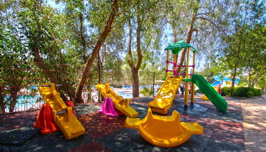 Cande Onura Holiday Village