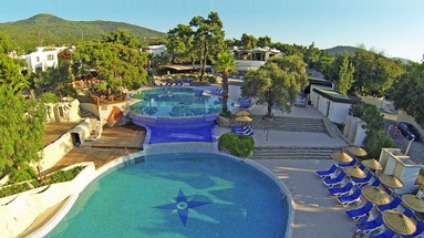 Cande Onura Holiday Village