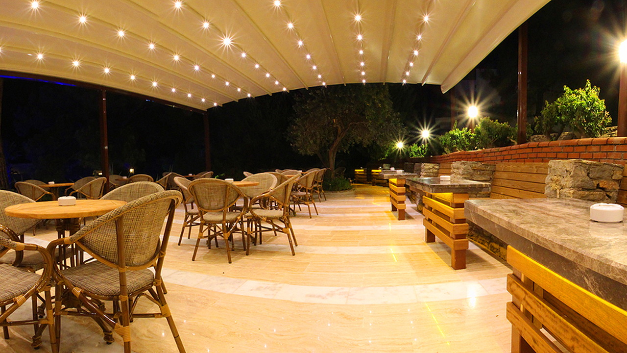 Cande Onura Holiday Village