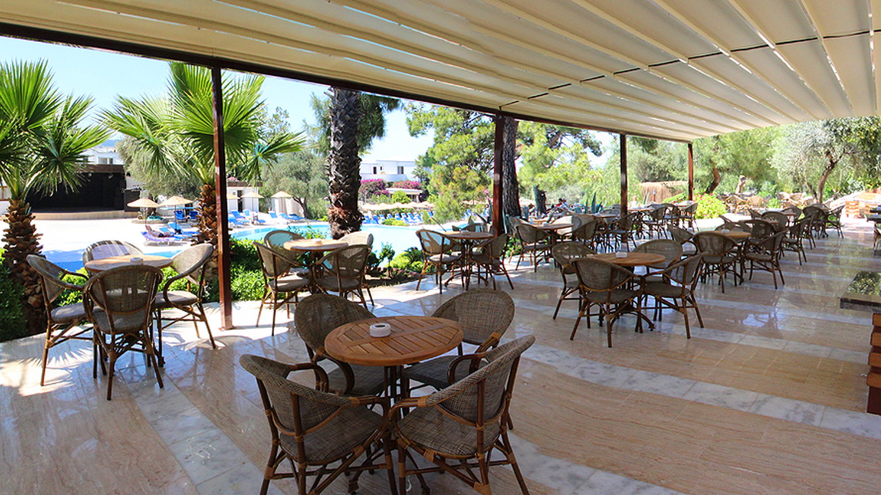 Cande Onura Holiday Village