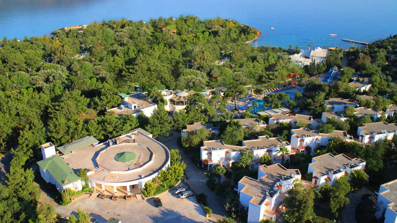 Cande Onura Holiday Village