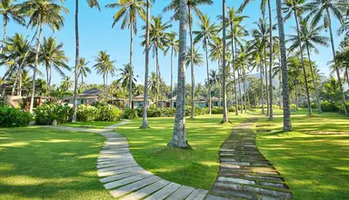 Candi Beach Resort & Spa