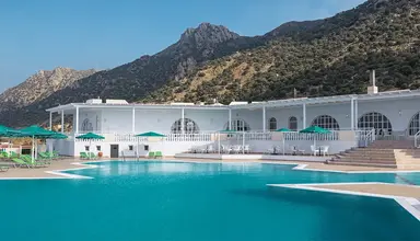 Canvas by Mitsis Family Village