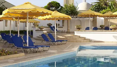 Canvas by Mitsis Petit Palais