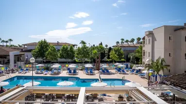 Caprice Isabel Aparthotel