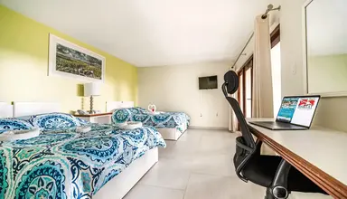 Captain Don's Habitat