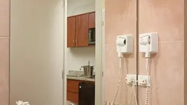 Captain Don's Habitat